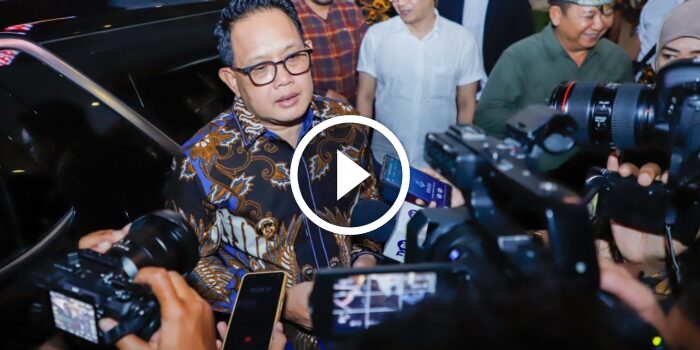 Puncak HPN Jawa Timur 2024, Pj Gubernur Jatim Terima Prapanca&nbsp;Award