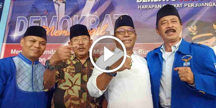 Imam Utomo dampingi Fattah Jasin, kembalikan Formulir Pendaftaran Bacabup Pamekasan ke Partai&nbsp;Demokrat