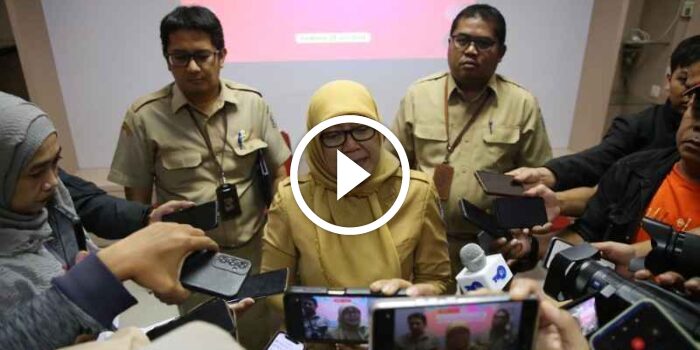 889 Kendaraan Operasional Pemkot Surabaya di Lelang