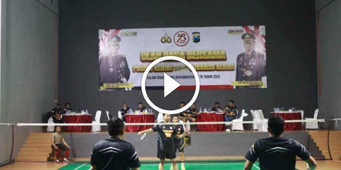 Polres Kediri Olahraga bersama Jurnalis