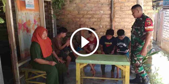 Babinsa Koramil 0826-13 Pasean Peduli Generasi Muda di Dusun Oro Barat