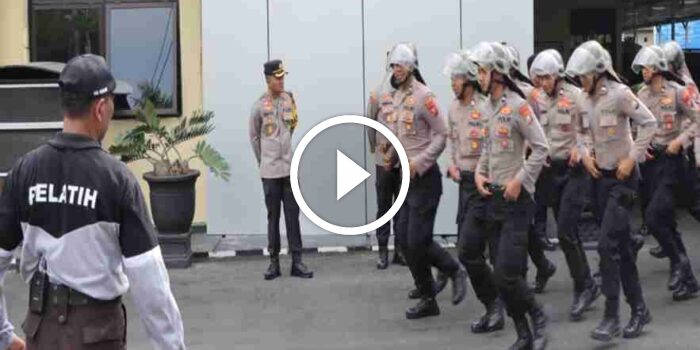 Kapolres Nganjuk Pimpin Latihan Tim Dalmas