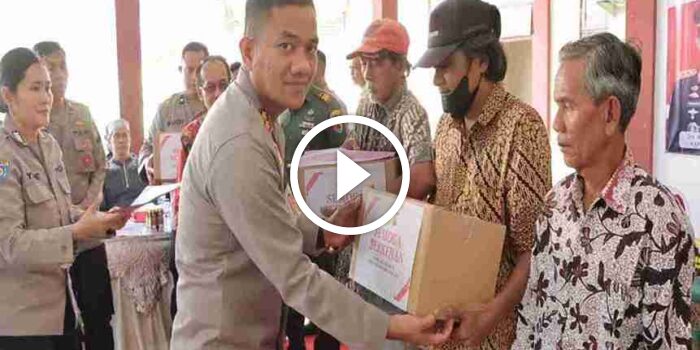 Kapolres Nganjuk Gelar Jumat Curhat di Kecamatan Tanjunganom