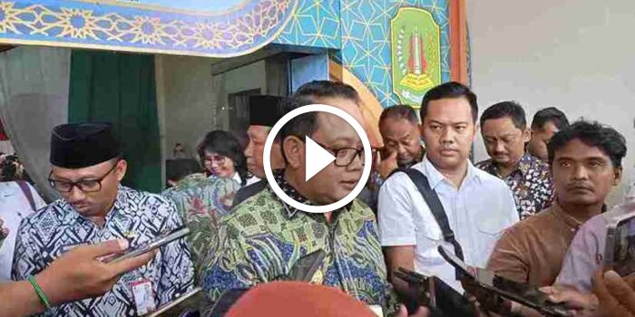 Pj Gubernur Jatim Minta Kegiatan Bongkar Muat Pupuk oleh PT DABN di Pelabuhan Probolinggo Dihentikan